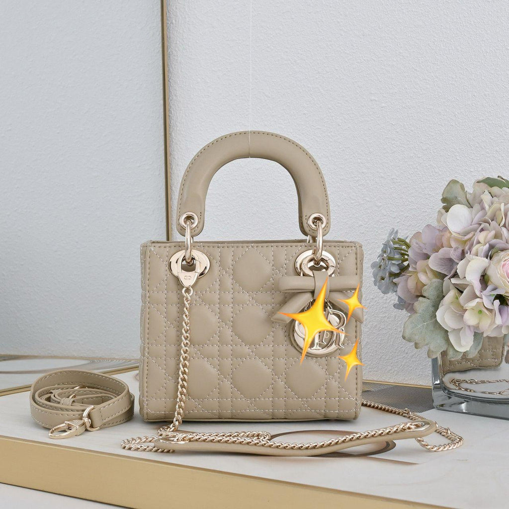 Premium Quality Quilted Leather Lady Bags with Gold Hardware
