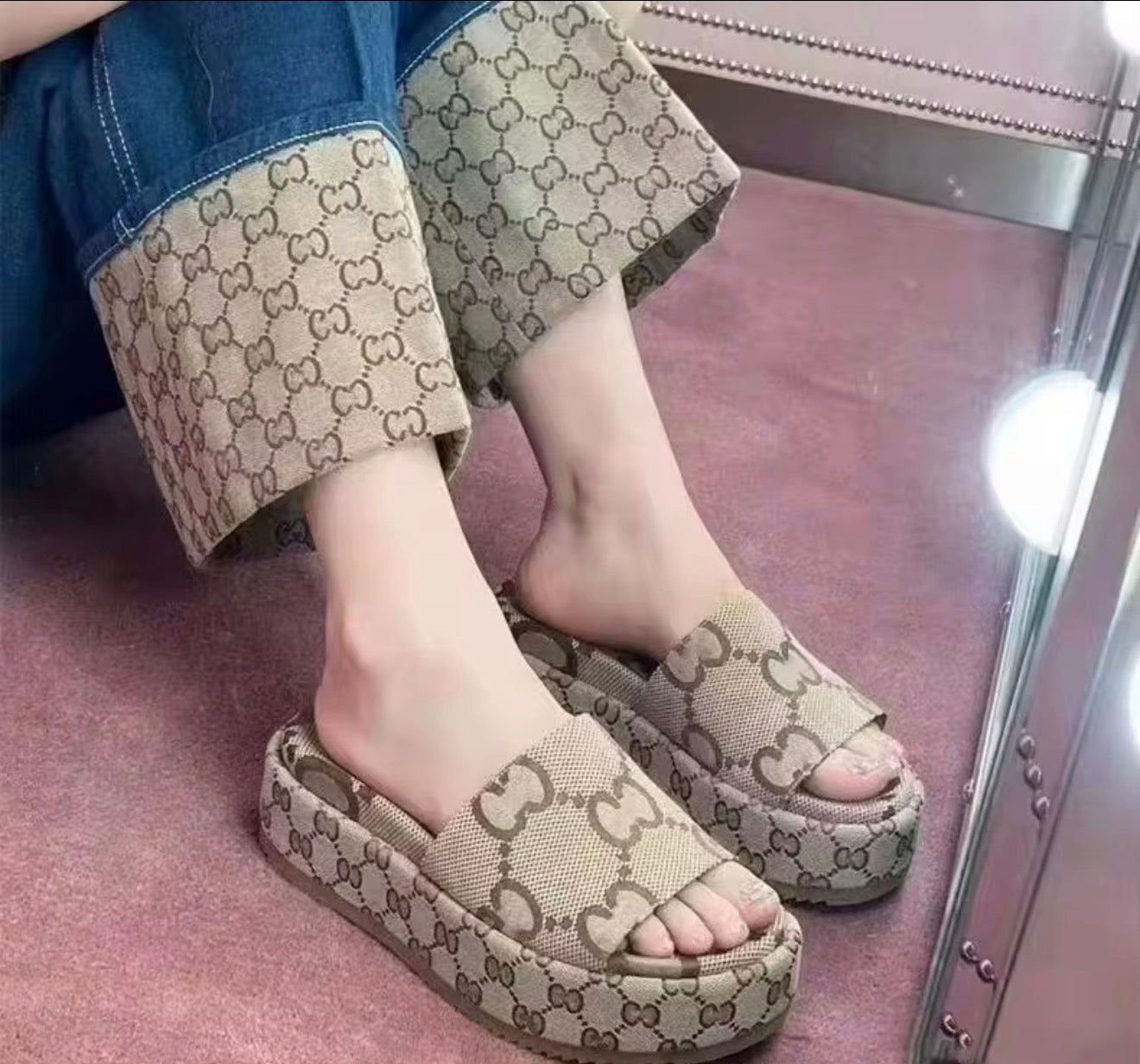 Premium Quality Canvas Platform style Slides