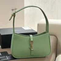 Premium Quality LE 5 À 7 IN smooth Leather Shoulder Bag