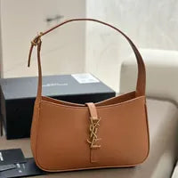 Premium Quality LE 5 À 7 IN smooth Leather Shoulder Bag