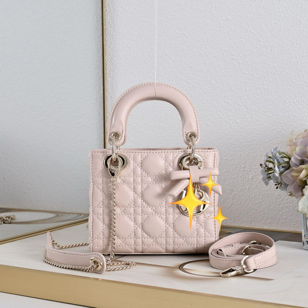 Premium Quality Quilted Leather Lady Bags with Gold Hardware