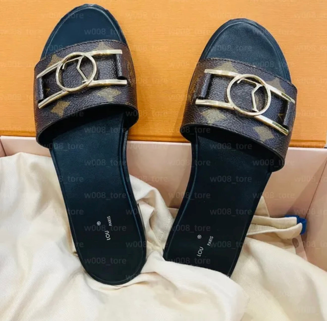 Premium Mirror Quality Lock it flat women’s slides