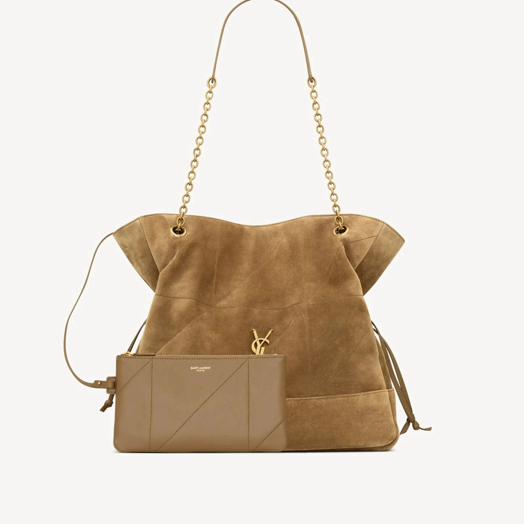 A17 JAMIE SHOPPING IN SUEDE