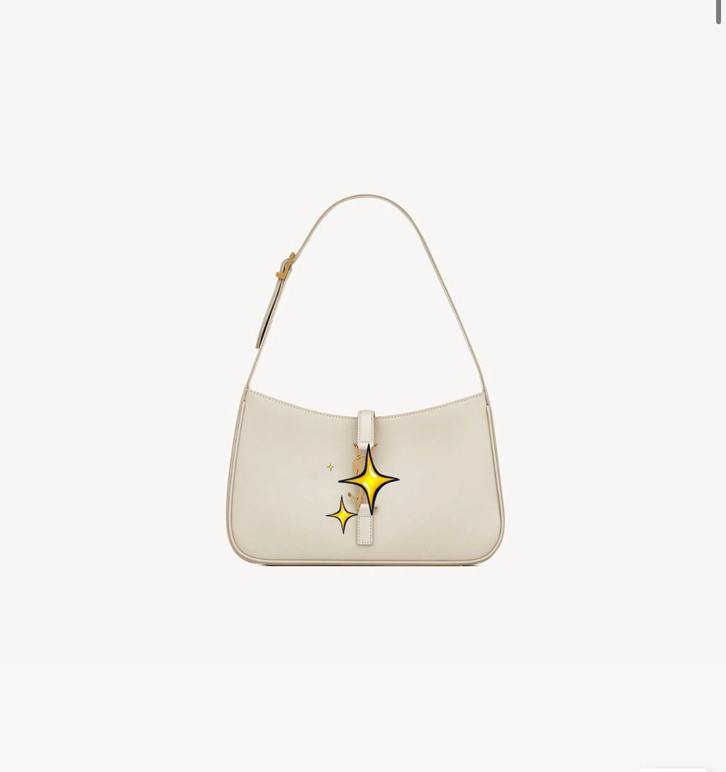 A18 Premium Quality Le 5 Shoulder Bag in Beige leather