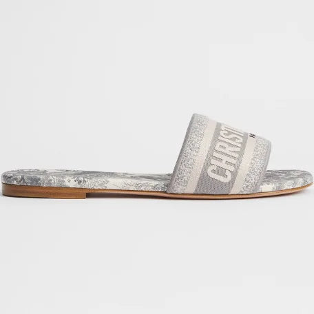 Premium Quality Dway Slide Embroidered Cotton and Toile de Jouy Motif